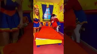 Miguelita aprende a tender la cama 🛌 Bely y Beto belyybeto videosparaniños youtubekids [upl. by Lurie]