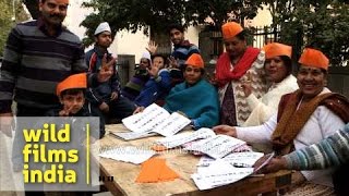 AAP and BJP supporters in Delhi [upl. by Jose]