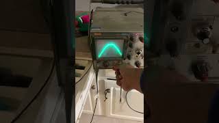 Testing an old Oscilloscope [upl. by Mitzi]