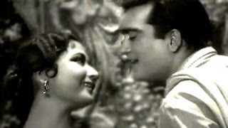 Koi Bata De Dil  Sunil Dutt Meena Kumari Main Chup Rahungi Song Duet [upl. by Joela]