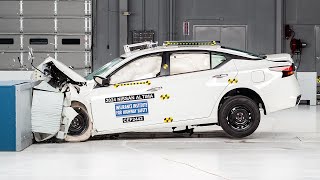 2024 Nissan Altima updated moderate overlap IIHS crash test [upl. by Pliam549]