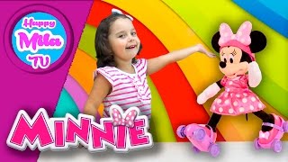 Super RollerSkating Minnie Disney Touch Her Bow Watch Her Go and Sing the Song  HappyMilaTV 223 [upl. by Virginia]