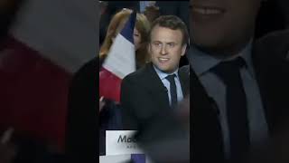 Le camp gourou Macron qui saute humour [upl. by Adaiha434]