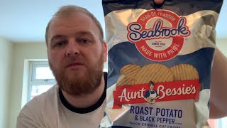 Seabrook Aunt Bessie’s Roast Potato amp Black Pepper Flavour Crisps  Review [upl. by Mooney604]