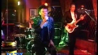 Glitter Band with deaf audience at Swindons Swiss Chalet [upl. by Odlauso]