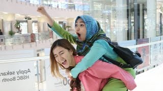 SKSD SAMA SEMUA ORANG DI MALL  Ria Ricis Vlog [upl. by Elacsap]