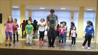 Zumba Kids cu Andrei  Hamster Dance [upl. by Edelsten382]