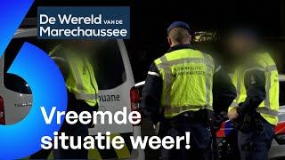 Een JONGETJE ZONDER PAPIEREN zit in een auto met 2 VOLWASSENEN  De Wereld van de Marechaussee AFL7 [upl. by Anitsej]