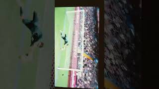 Emiliano Martinez save👍🏽 football martinez soccer emiliano penalty manutd [upl. by Nho710]