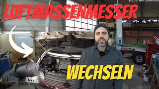 VW T4  🔧 Luftmassenmesser wechseln  Auspuff qualmt II Change air mass sensor  exhaust smokes🔧 [upl. by Ydal]