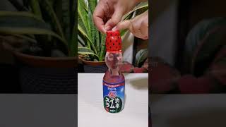 How To Get Marble Out of Ramune soda bottle Hata brand [upl. by Leva]