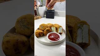 Stuffed Paneer Pakoda 😍 paneer pakoda stuffed paneerrecipe trending ytshorts [upl. by Ngo]