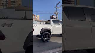 HILUX BLANCA MODIFICADA DE BRAZIL UFFF BELLISIMAAA automobile toyotahilux4x4 smartphone hilux4x4 [upl. by Hillell243]