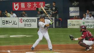 2017811 オリックス・バファローズ 吉田正尚 バッティングフォームampバッティング（ライトへのヒット） [upl. by Kimber]