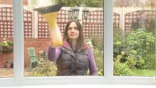 PowerPlus Window Vacuum Cleaning System [upl. by Assecnirp]