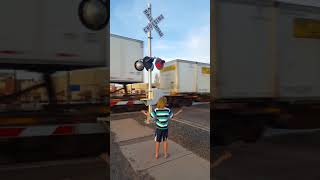 VERY FAST 70MPH BNSF FRIEGHT TRAIN  Holbrook AZ [upl. by Milt]