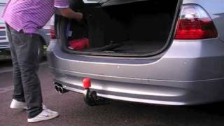 Operation of electric towbar BMW E9X [upl. by Carolyn]