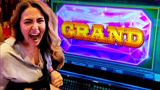 THE BIGGEST LAS VEGAS GRAND JACKPOT EVER [upl. by Atinnek]