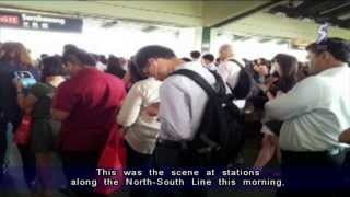 19000 commuters affected by morning delay on North South MRT  20Jan2014 [upl. by Gahan539]