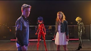 CLIP OFFICIEL quotMiraculousquot 🐞 Lou amp LenniKim  quotMiraculousquot [upl. by Houlberg]