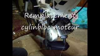 Remplacement silent bloc moteur peugeot 103 [upl. by Ahseit77]