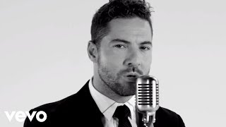 David Bisbal  Me Enamoré De Ti Lyric Video [upl. by Yentruoc979]