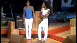 Djavan e Caetano Veloso  Sina TV Globo 1983mp4 [upl. by Leach]