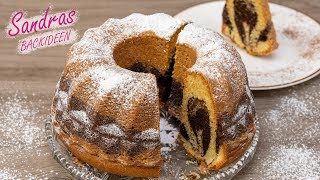 Klassischer Marmorkuchen mit perfektem Muster  einfacher Rührkuchen saftig und lecker  Marble cake [upl. by Ylrebmic]