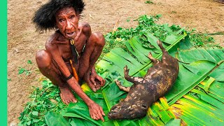 RARE TRIBAL FOOD of West Papuas Dani People Never Seen on Camera Before [upl. by Sulihpoeht366]