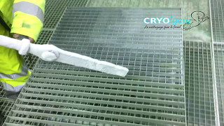 Nettoyage caillebotis par cryogénie CRYOgéni [upl. by Gnues]