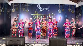 Bharatanatyam Angikam Bhuvanam Yasya  Pushpanjali  Dhyana Slokam  Ishita Siju [upl. by Retepnhoj]