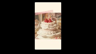 🍓딸기 케이크 캔들 만들기 Making Strawberry ruffle cake candle shorts [upl. by Anael]