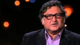 Sugata Mitra  Construir la Escuela en la Nube  TED 2013 [upl. by Yokoyama763]