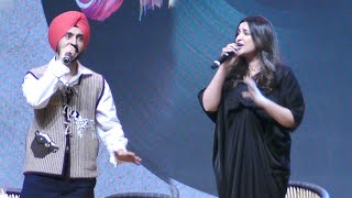 Parineeti Chopra और Diljit Dosanjh ने गाना गाकर जीता लोगों का दिल [upl. by Gnol]