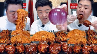 Brother Xiaofeng Eating Fast Food 🧅 Onions With Fried Chicken Thighs And Turkey Noodles Mukbang Show [upl. by Melantha147]