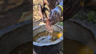 This is how hadzabe bushmen makes their favorite food middle of nowhere without any spices food [upl. by Ane]