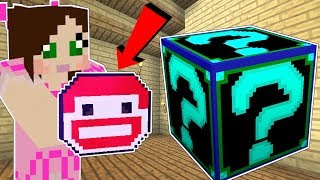 Minecraft CLOWN LUCKY BLOCK NACHOS CLOWNS amp CRAZY APPLES Mod Showcase [upl. by Orvan406]