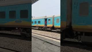 Chennai santragachi AC express।। Howrah panskura local।। [upl. by Padraic546]