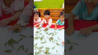 Why Children Are Not Afraid Of Insects 😨 [upl. by Lledualc]