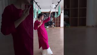 areeba habib dance 🌾🌹areebahabib trendingshorts pakistaniactors viralshort trend [upl. by Rissa333]