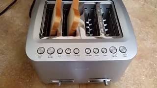 The Best 4 Slice Toaster Breville BTA840XL Review [upl. by Mcclimans]