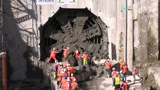 Linea 1 della metropolitana di Napoli arrivo della talpa a Poggioreale [upl. by Mariko]