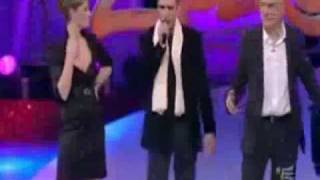 Checco Zalone canta Baciami ancora a Zelig [upl. by Sices]