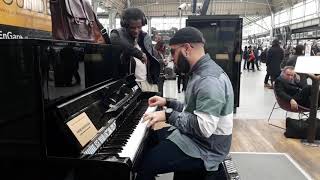 Le Tourbillon de la vie piano Paris gare de Lyon 09042019 [upl. by Yednil758]