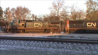 Mattoon Illinois Railfanning Nov 2013 Great Horn [upl. by Neliak]