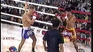 Ramon Dekkers vs Jaroenthong Kiatbanchong [upl. by Sapienza]