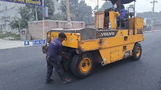 Road roller working  Road Carpeting  Roller [upl. by Ocsisnarf]