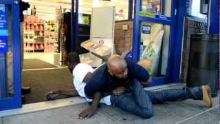 Oldhead caught shoplifting security got him in UFC hold Full HD WorldStarHipHop shit [upl. by Wesley]