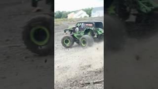 Losi LMT mini monster truck The best rc monster truck on the market [upl. by Magan572]