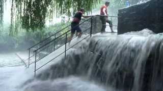 Starkes Hagelunwetter am Hölderlinturm in Tübingen [upl. by Warwick]